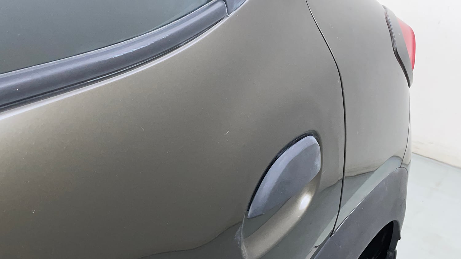 Used 2024 Renault Kwid RXT 1.0L Petrol Manual dents MINOR DENT