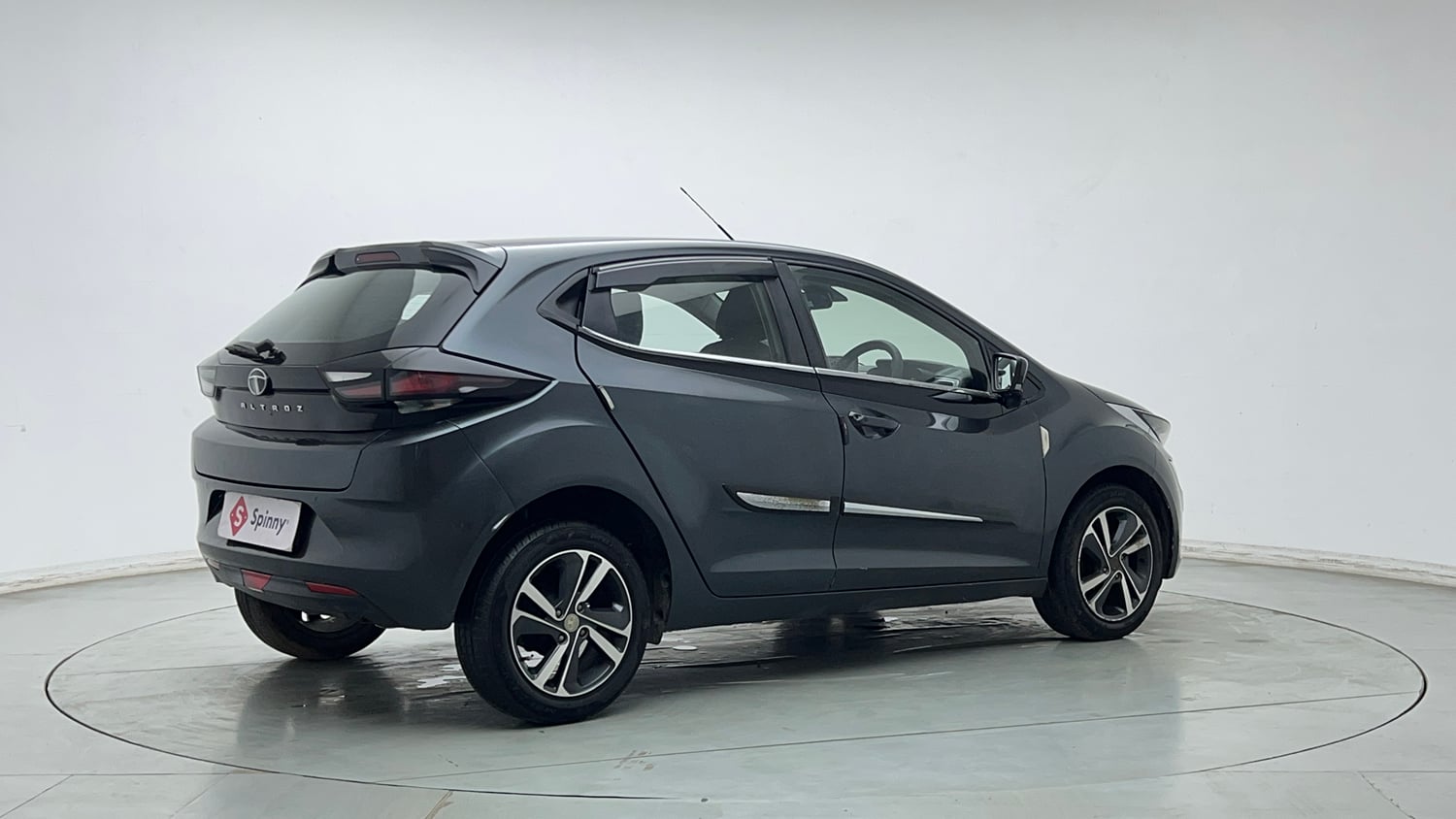 Used 2021 Tata Altroz XZ Petrol Petrol Manual exterior RIGHT REAR CORNER VIEW