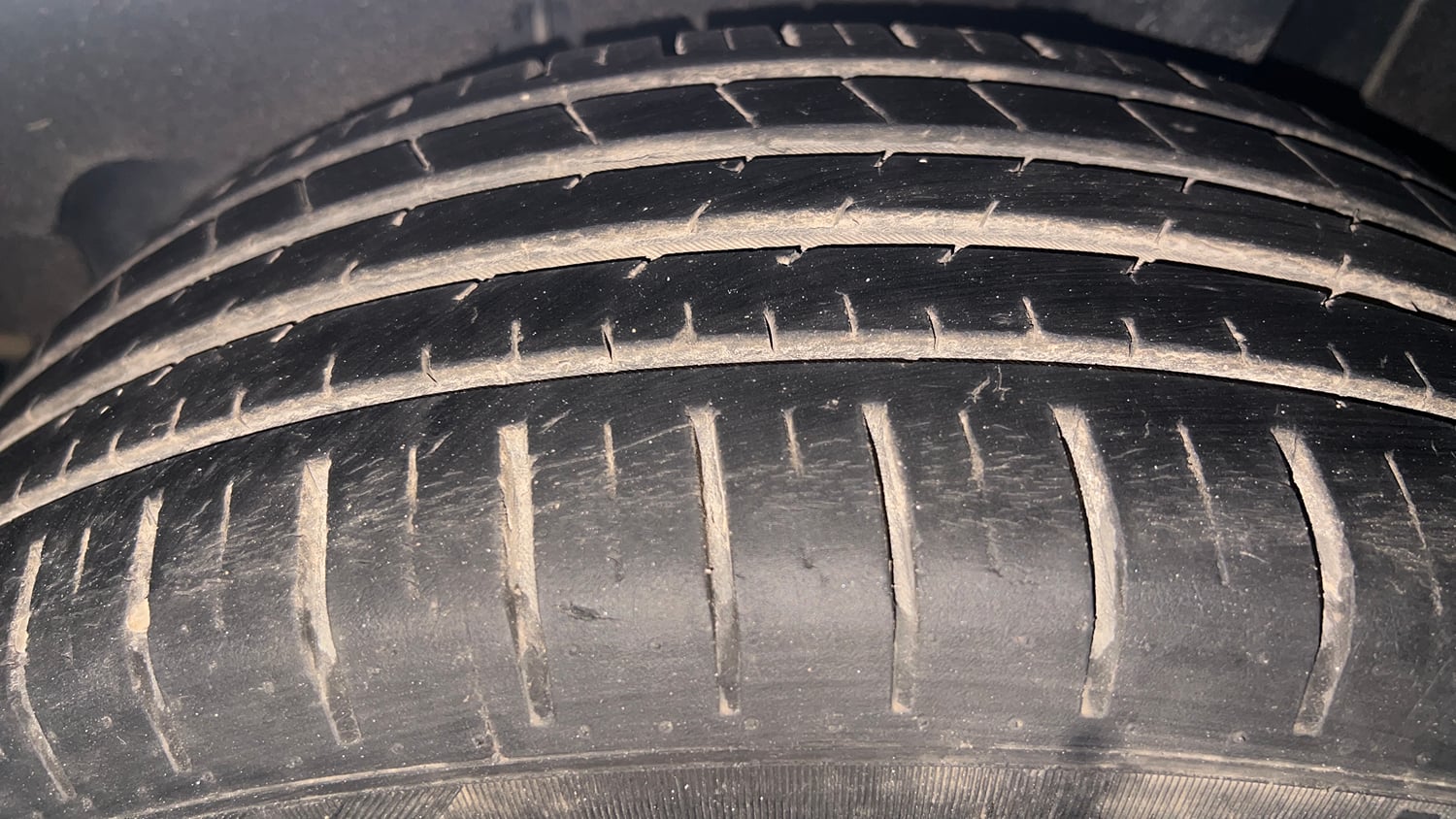 Used 2019 Maruti Suzuki Baleno Zeta Petrol Manual tyres LEFT REAR TYRE TREAD VIEW