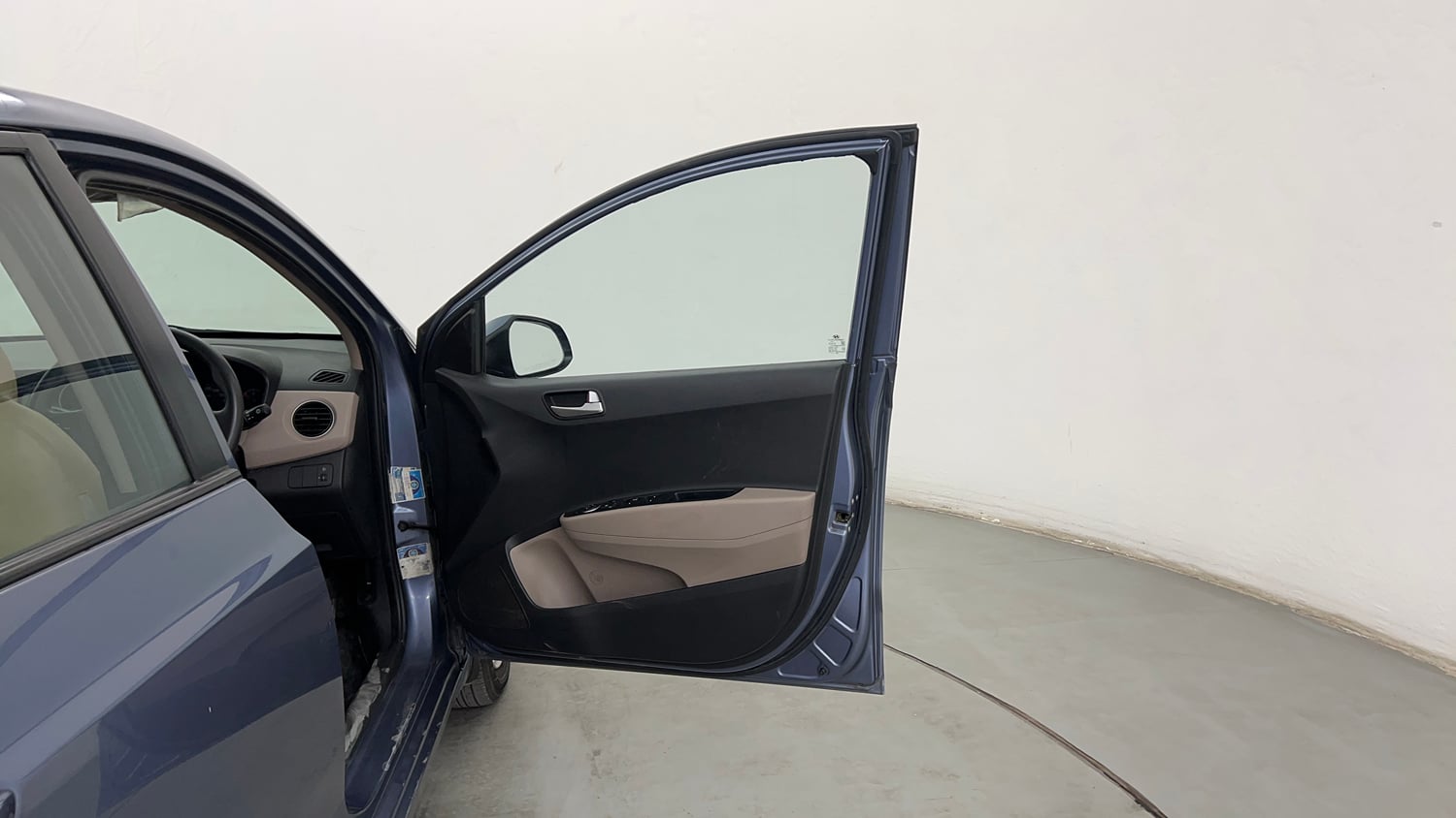 Used 2015 Hyundai Xcent SX 1.2 Petrol Manual interior RIGHT FRONT DOOR OPEN VIEW