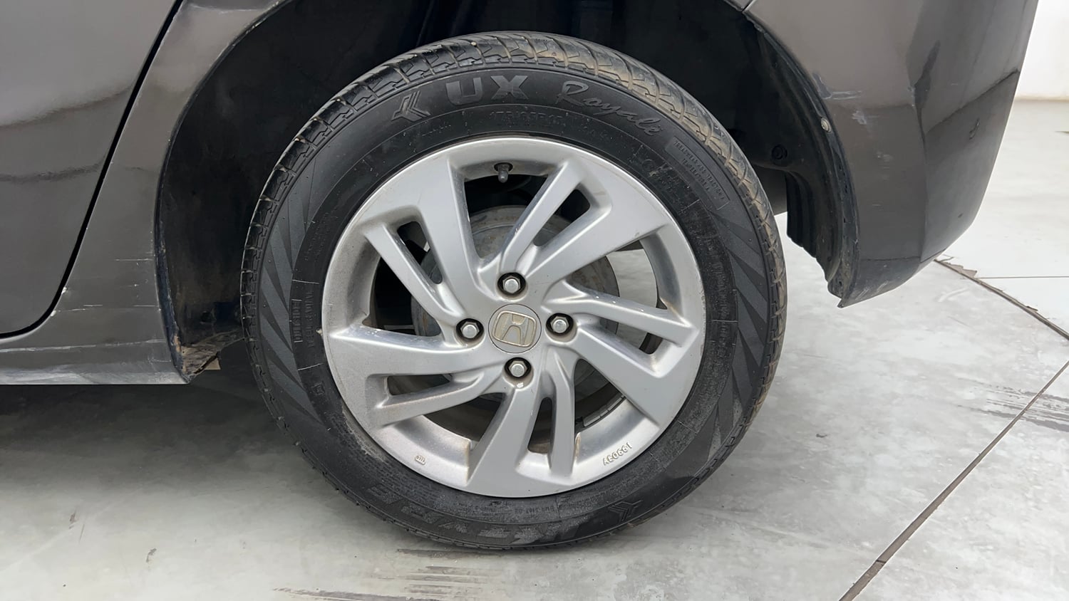 Used 2019 Honda Jazz V CVT Petrol Petrol Automatic tyres LEFT REAR TYRE RIM VIEW