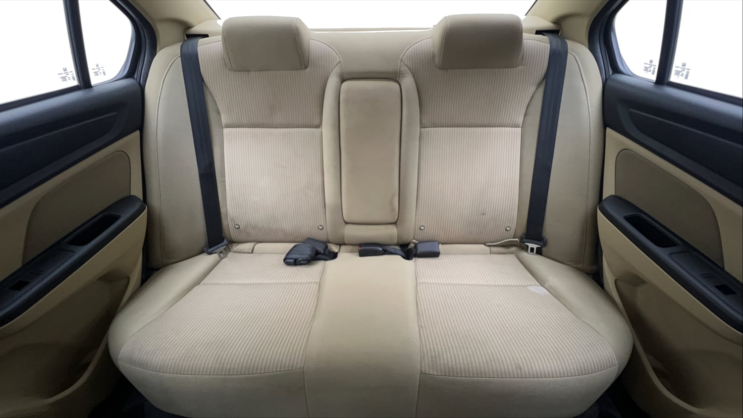 Used 2024 honda Amaze 2nd Generation VX 1.2 Petrol CVT Petrol Automatic interior REAR SEAT CONDITION VIEW