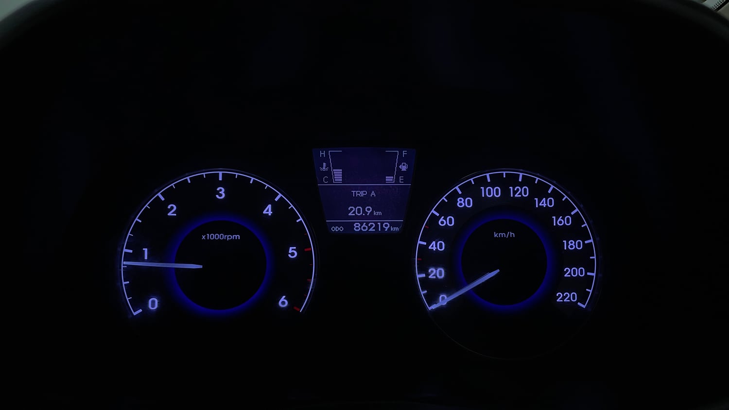 Used 2013 Hyundai Verna Fluidic 1.6 CRDi SX Diesel Manual interior CLUSTERMETER VIEW