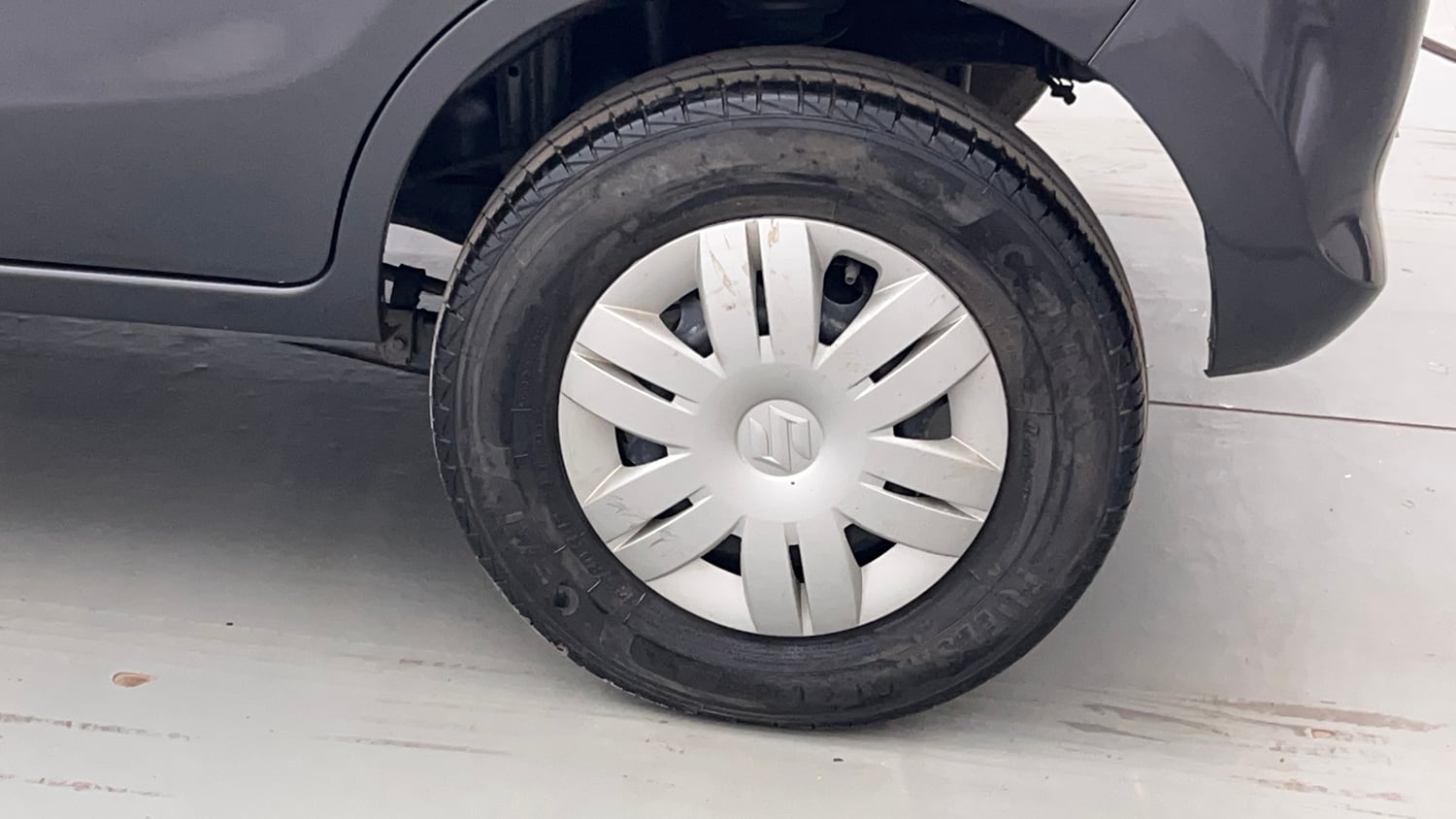 Used 2020 Maruti Suzuki Alto 800 Vxi Plus Petrol Manual tyres LEFT REAR TYRE RIM VIEW