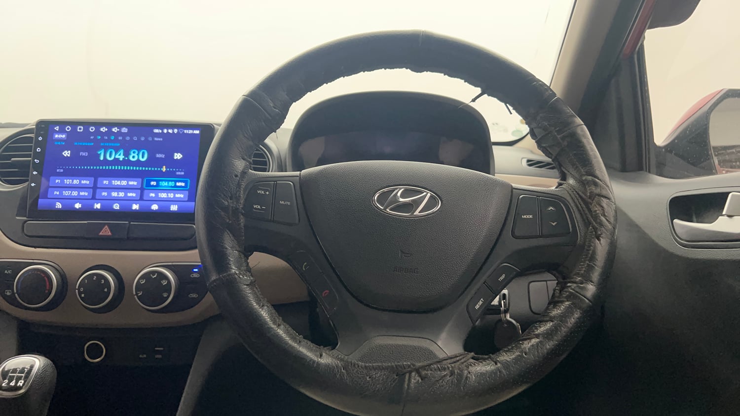 Used 2017 Hyundai Grand i10 Sportz 1.2 Kappa VTVT Petrol Manual interior STEERING VIEW