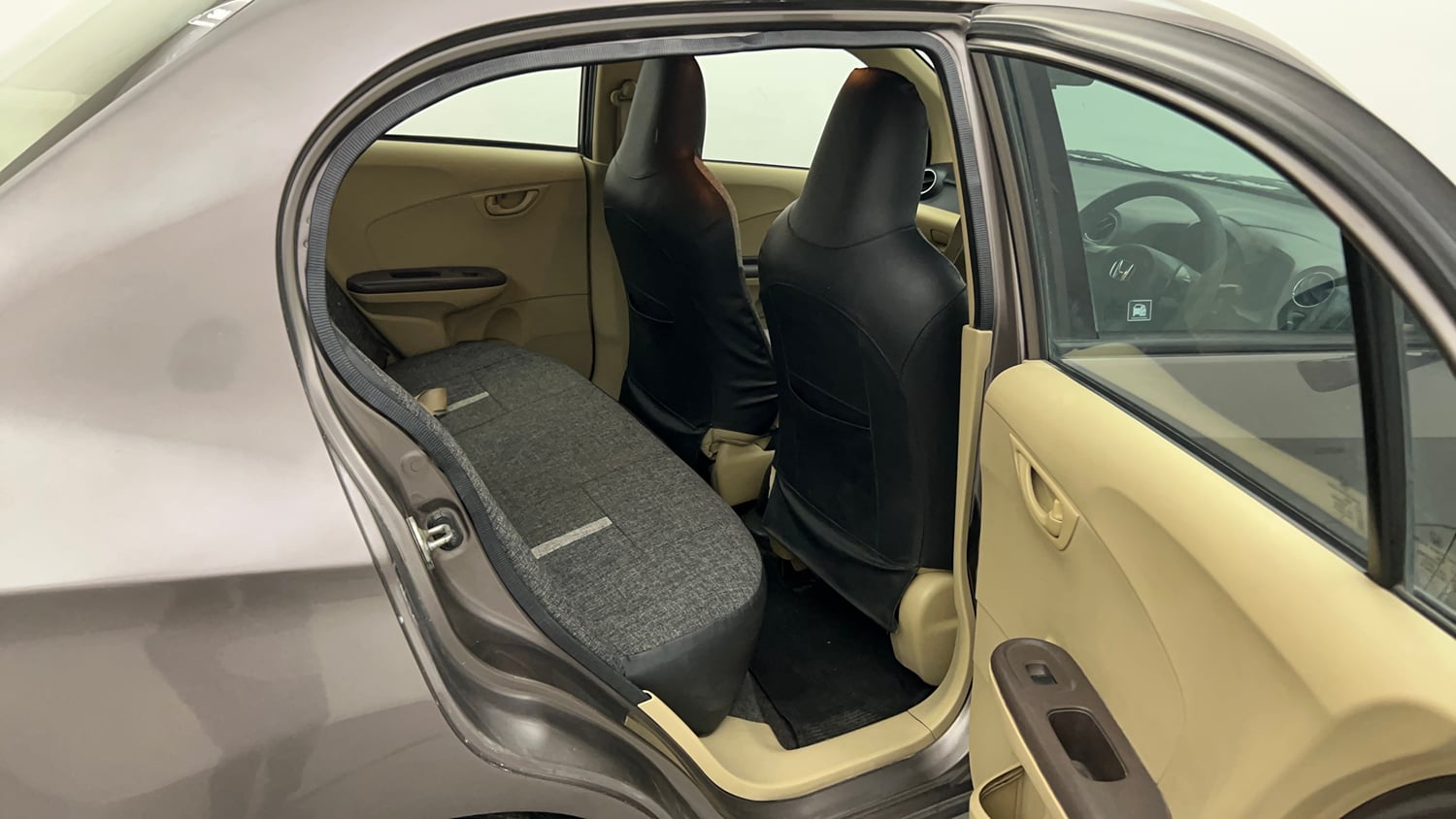 Used 2013 Honda Amaze 1.2 S i-VTEC Petrol Manual interior RIGHT SIDE REAR DOOR CABIN VIEW