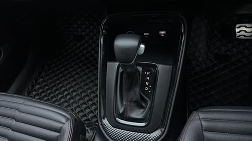 Used 2023 Kia Sonet GTX Plus 1.0 DCT Petrol Automatic interior GEAR  KNOB VIEW