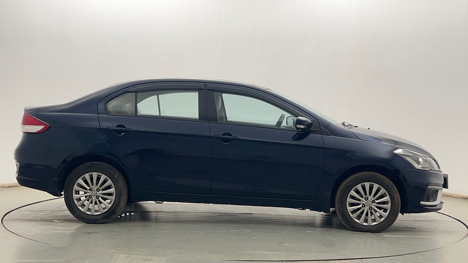 Used 2022 Maruti Suzuki Ciaz Delta 1.5 Petrol Manual exterior RIGHT SIDE VIEW