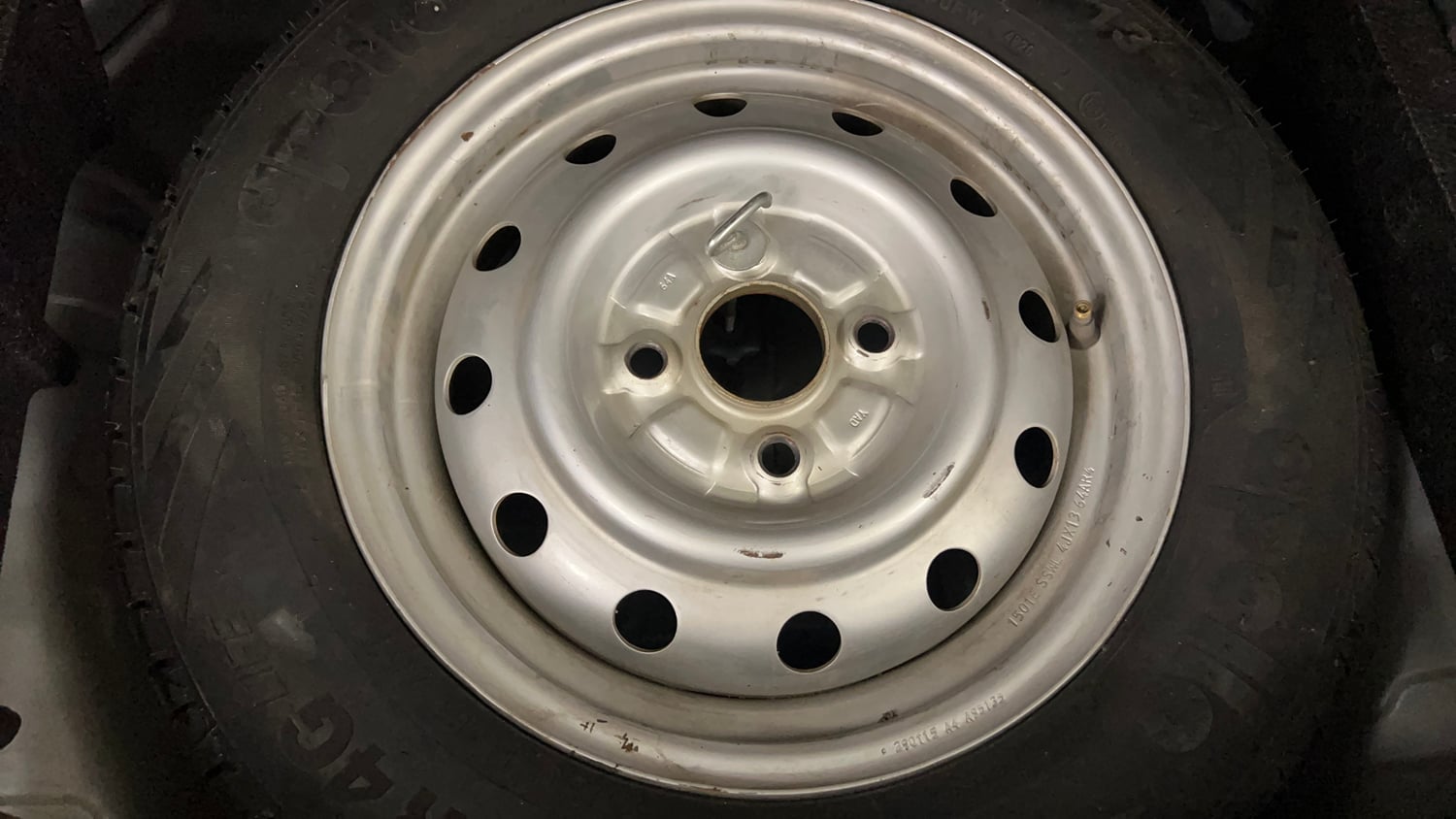 Used 2012 Maruti Suzuki Wagon R LXi Petrol Manual tyres SPARE TYRE VIEW