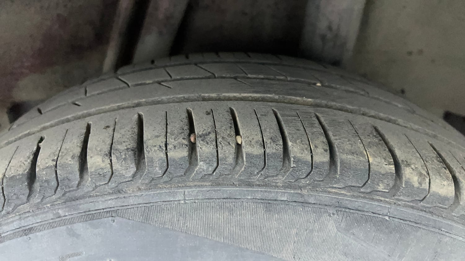 Used 2016 Honda Jazz V Petrol Petrol Manual tyres LEFT REAR TYRE TREAD VIEW