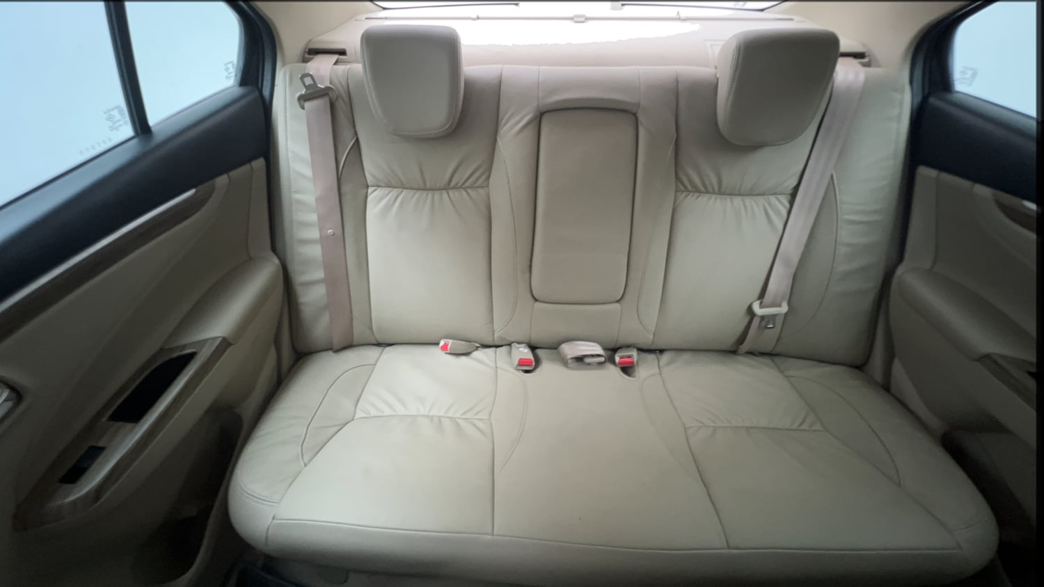 Used 2023 Maruti Suzuki Ciaz Alpha 1.5 Petrol Manual interior REAR SEAT CONDITION VIEW