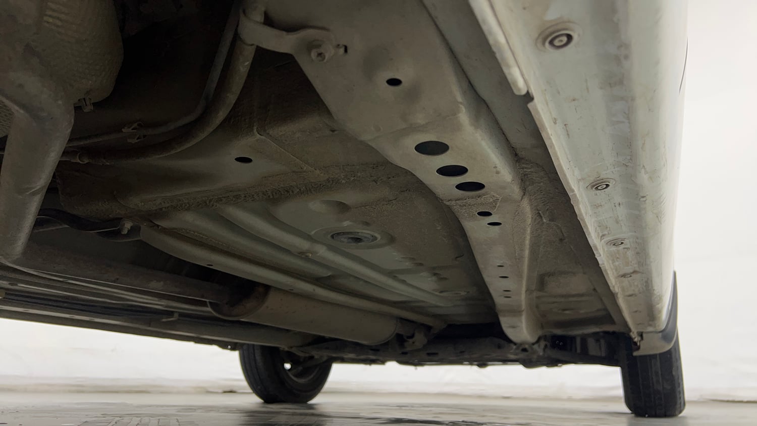 Used 2023 Maruti Suzuki Celerio LXi Petrol Manual extra REAR RIGHT UNDERBODY VIEW