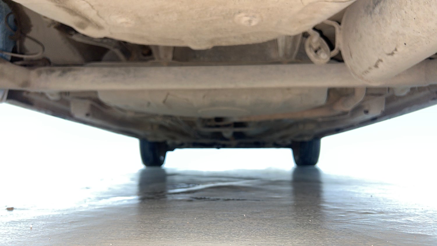 Used 2020 Tata Tigor XZA Plus Petrol Automatic extra REAR UNDERBODY VIEW (TAKEN FROM REAR)
