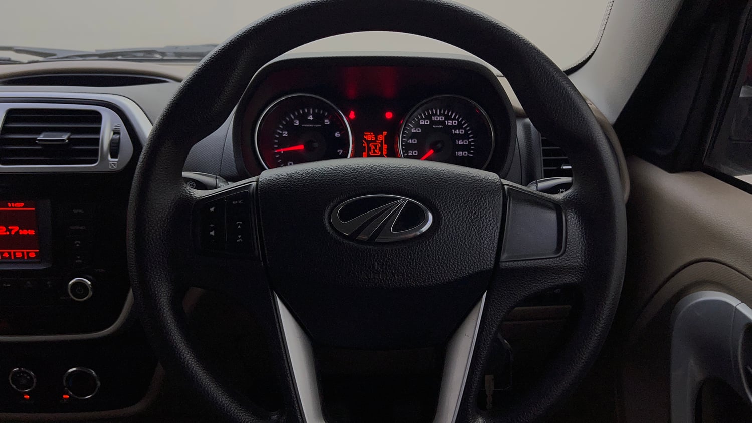 Used 2016 Mahindra TUV300 T8 Diesel Manual top_features Airbags
