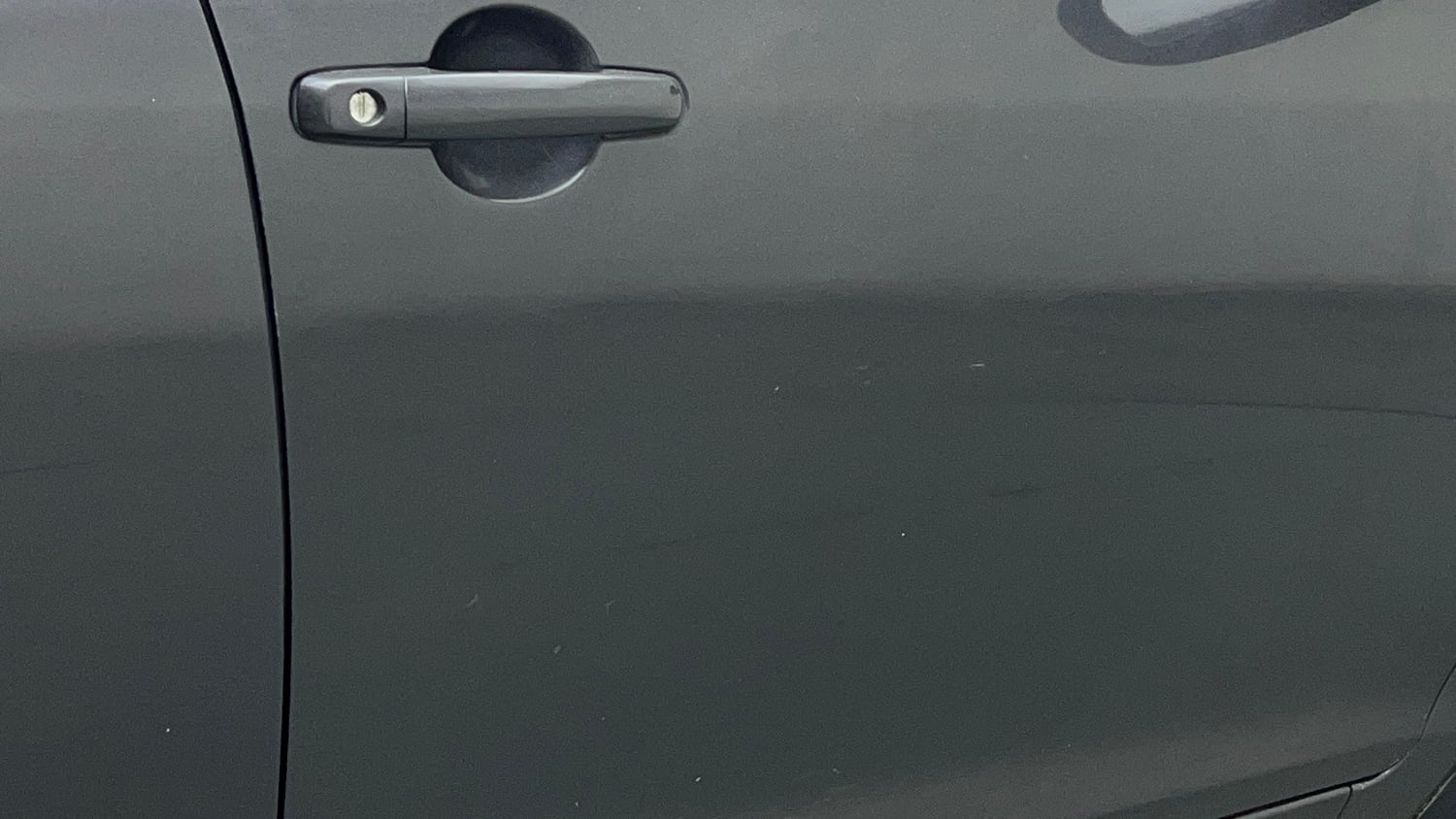 Used 2015 Maruti Suzuki Swift VXi Petrol Manual dents MINOR SCRATCH