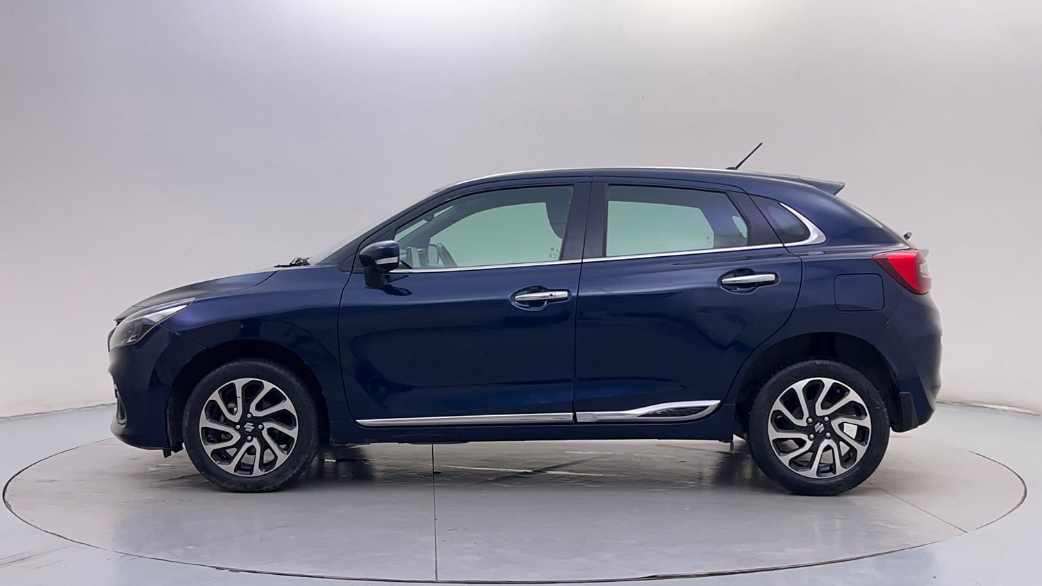 Used 2022 Maruti Suzuki Baleno Alpha AGS Petrol Automatic exterior LEFT SIDE VIEW