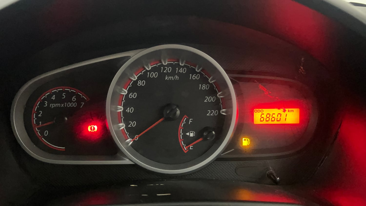 Used 2014 Ford Figo Duratec Petrol Titanium 1.2 Petrol Manual interior CLUSTERMETER VIEW