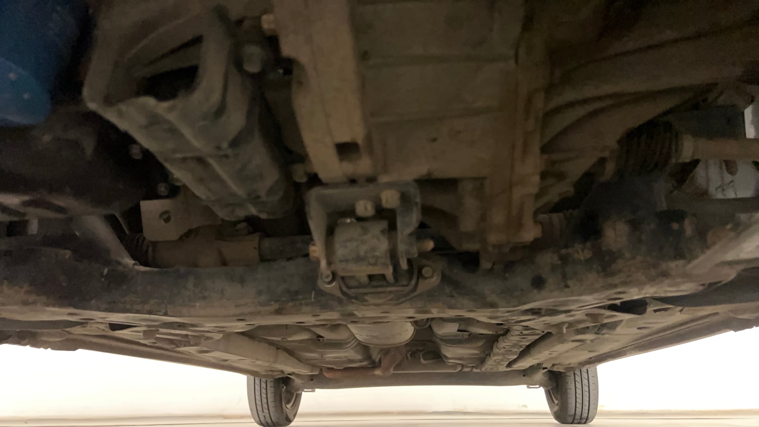 Used 2016 Hyundai Grand i10 Sportz 1.2 Kappa VTVT Petrol Manual extra FRONT LEFT UNDERBODY VIEW