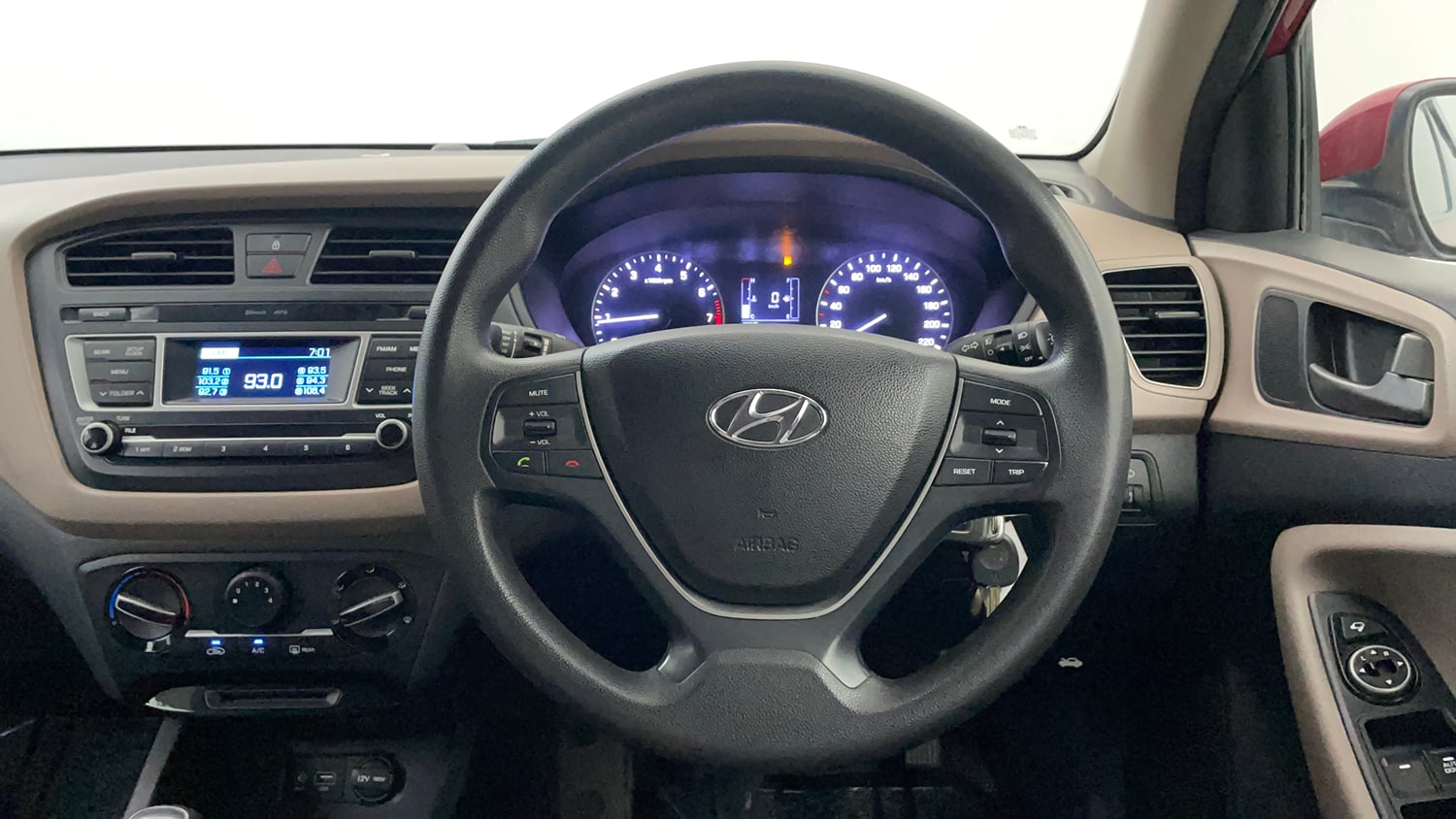 Used 2017 Hyundai Elite i20 Sportz 1.2 Petrol Manual interior STEERING VIEW