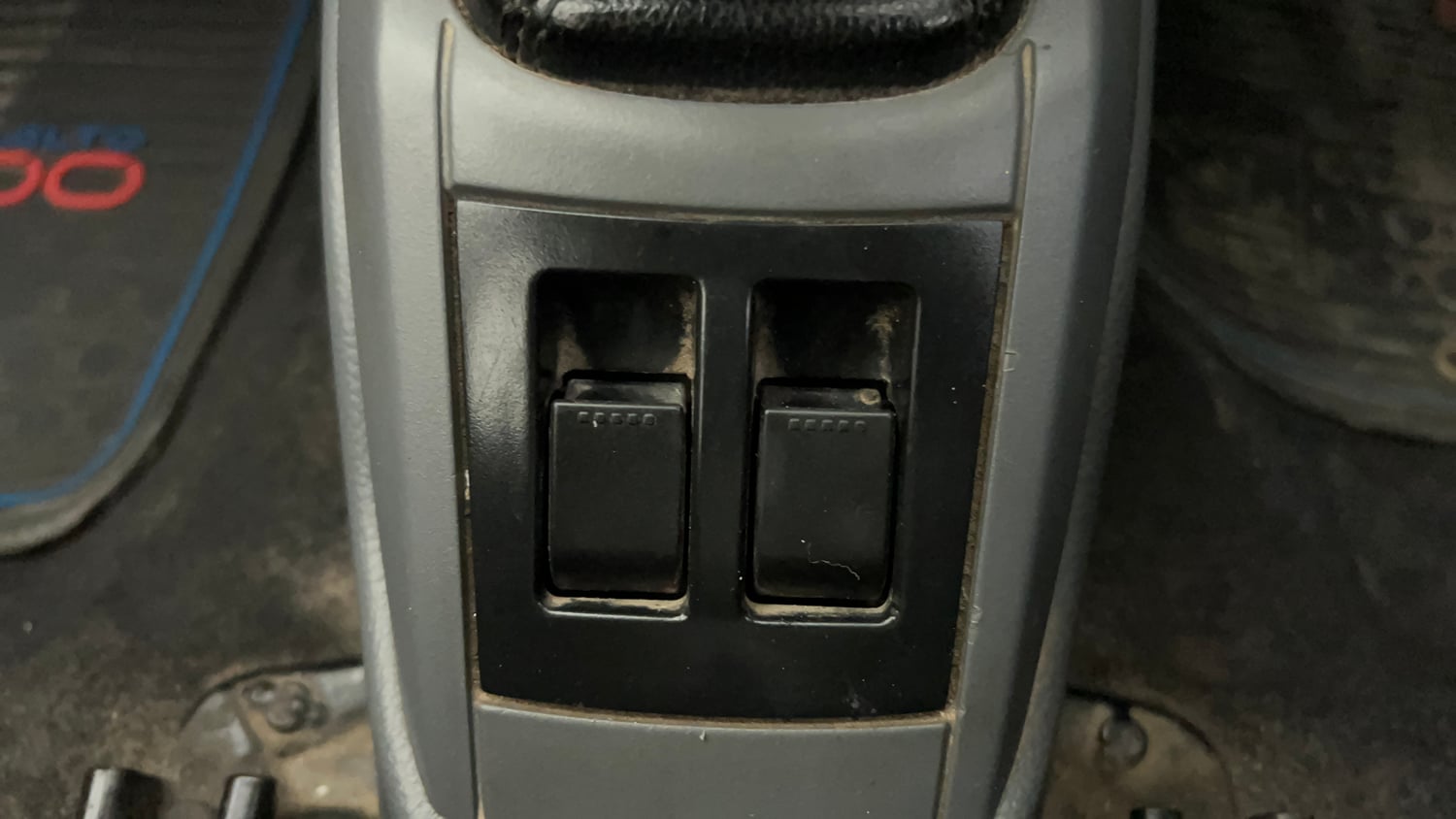 Used 2014 Maruti Suzuki Alto 800 Lxi Petrol Manual top_features Power windows