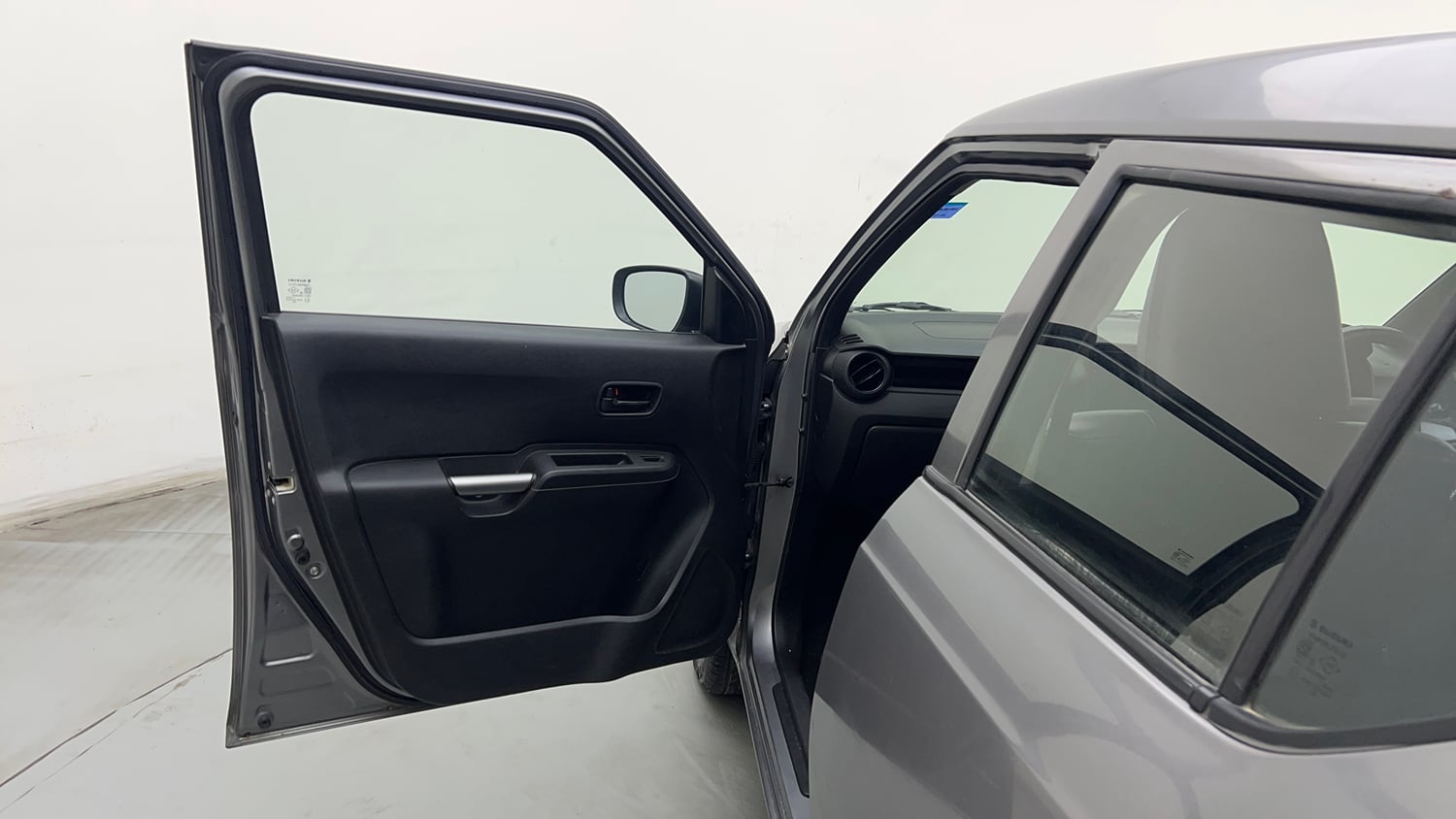Used 2021 Maruti Suzuki Ignis Sigma 1.2 MT Petrol Manual interior LEFT FRONT DOOR OPEN VIEW