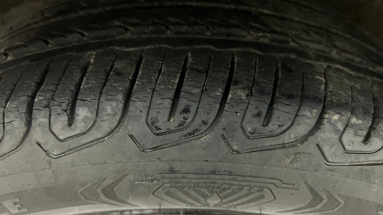 Used 2013 Honda Amaze 1.2 S i-VTEC Petrol Manual tyres RIGHT REAR TYRE TREAD VIEW