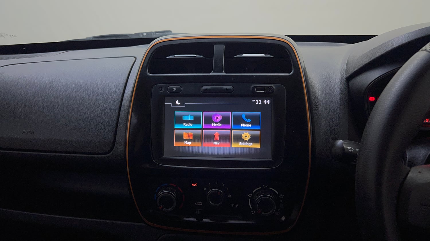Used 2018 Renault Kwid CLIMBER 1.0 AMT Petrol Automatic top_features Integrated (in-dash) music system