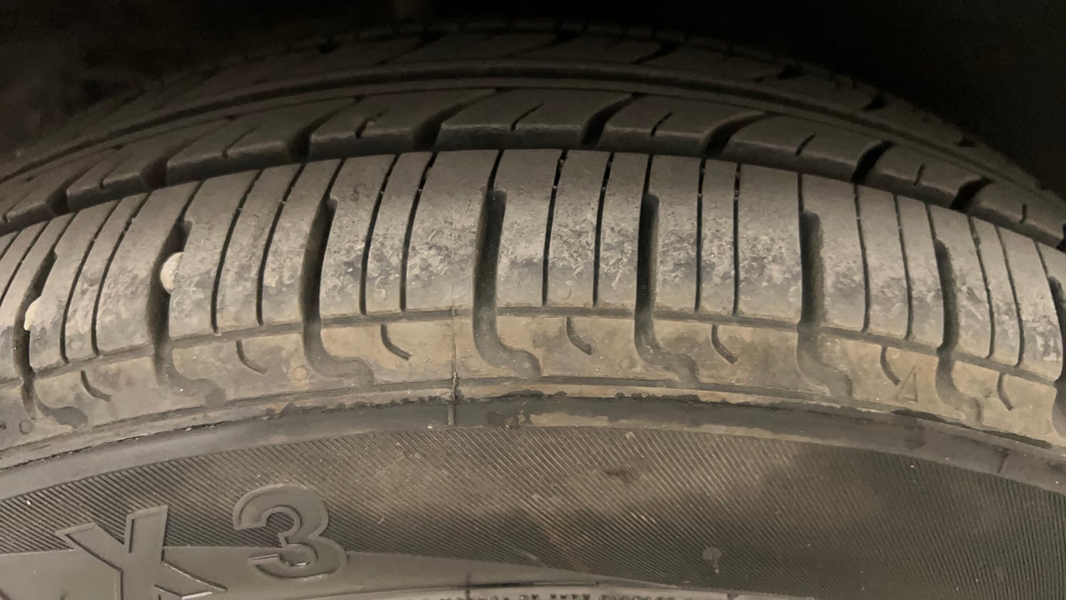 Used 2016 Hyundai Grand i10 Sportz 1.2 Kappa VTVT Petrol Manual tyres RIGHT REAR TYRE TREAD VIEW
