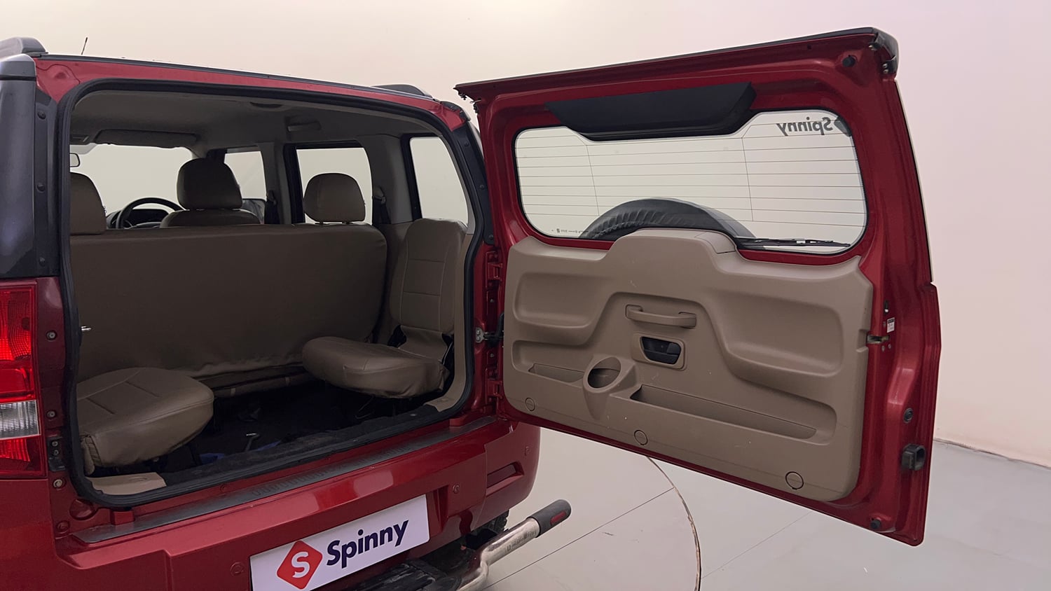Used 2016 Mahindra TUV300 T8 Diesel Manual interior DICKY DOOR OPEN VIEW