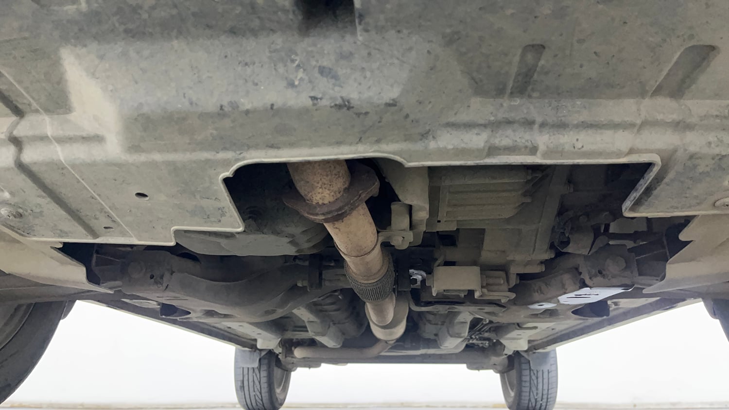 Used 2021 Tata Nexon XZA Plus Petrol Automatic extra FRONT LEFT UNDERBODY VIEW