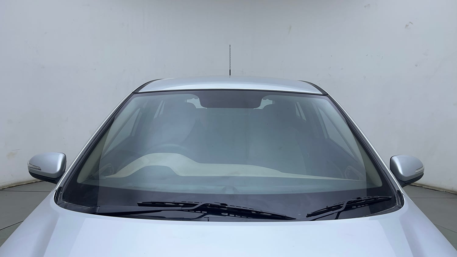 Used 2017 Hyundai Elite i20 Sportz 1.2 Petrol Manual exterior FRONT WINDSHIELD VIEW