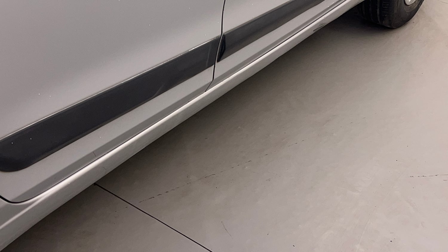 Used 2017 Hyundai Elite i20 Sportz 1.2 Petrol Manual dents MINOR SCRATCH