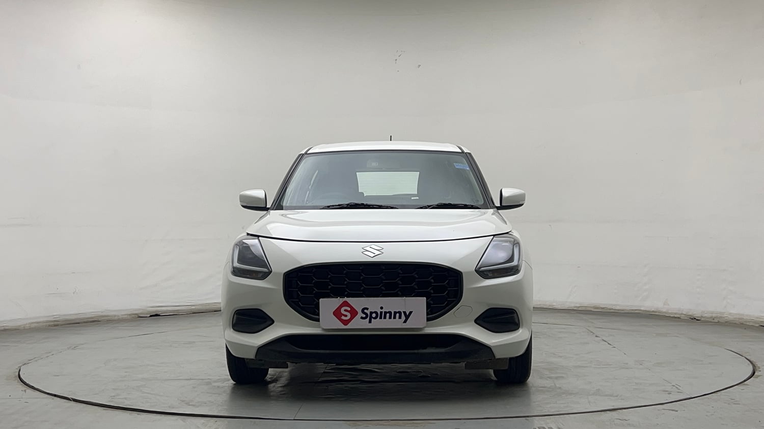 Used 2024 Maruti Suzuki Swift ZXi AMT Petrol Automatic exterior FRONT VIEW