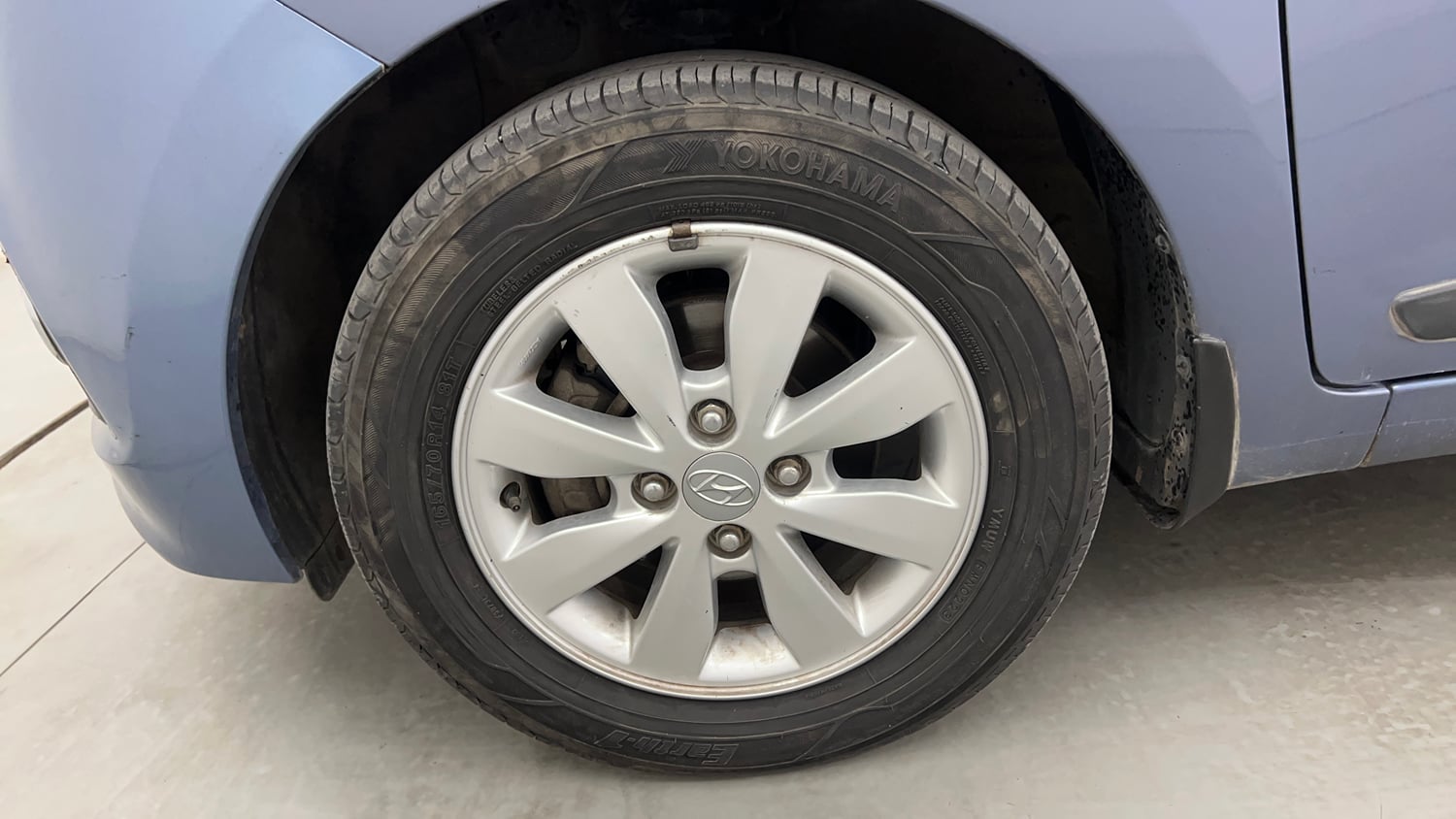 Used 2015 Hyundai Xcent SX 1.2 Petrol Manual tyres LEFT FRONT TYRE RIM VIEW