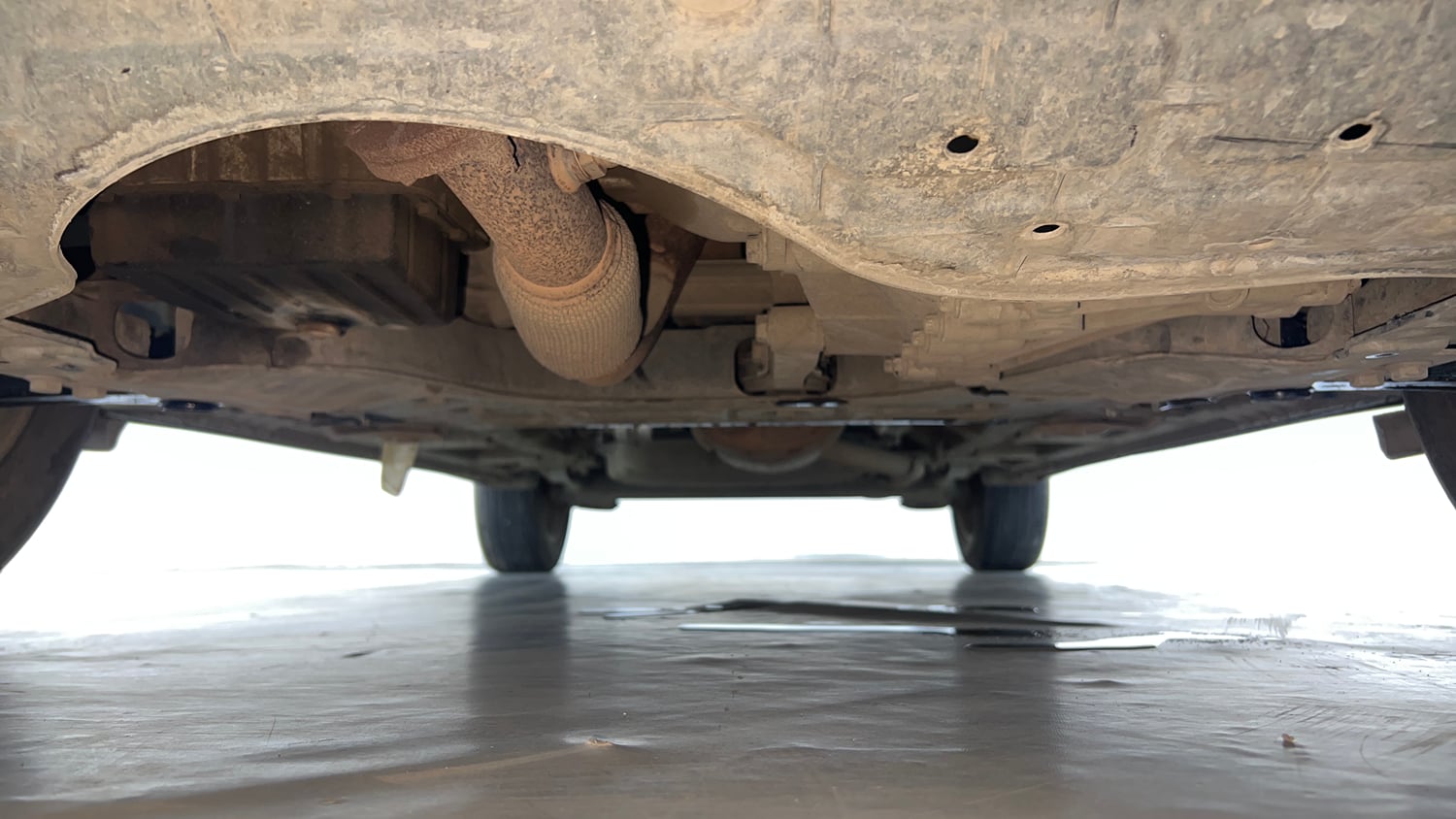 Used 2020 MG Motors Hector Sharp 1.5 DCT Petrol Petrol Automatic extra FRONT LEFT UNDERBODY VIEW