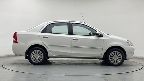Used 2015 Toyota Etios V Petrol Manual exterior RIGHT SIDE VIEW