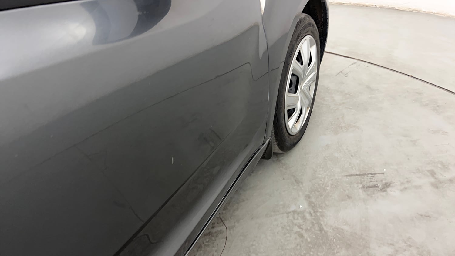 Used 2022 Tata Altroz XTA Petrol Petrol Automatic dents MINOR SCRATCH
