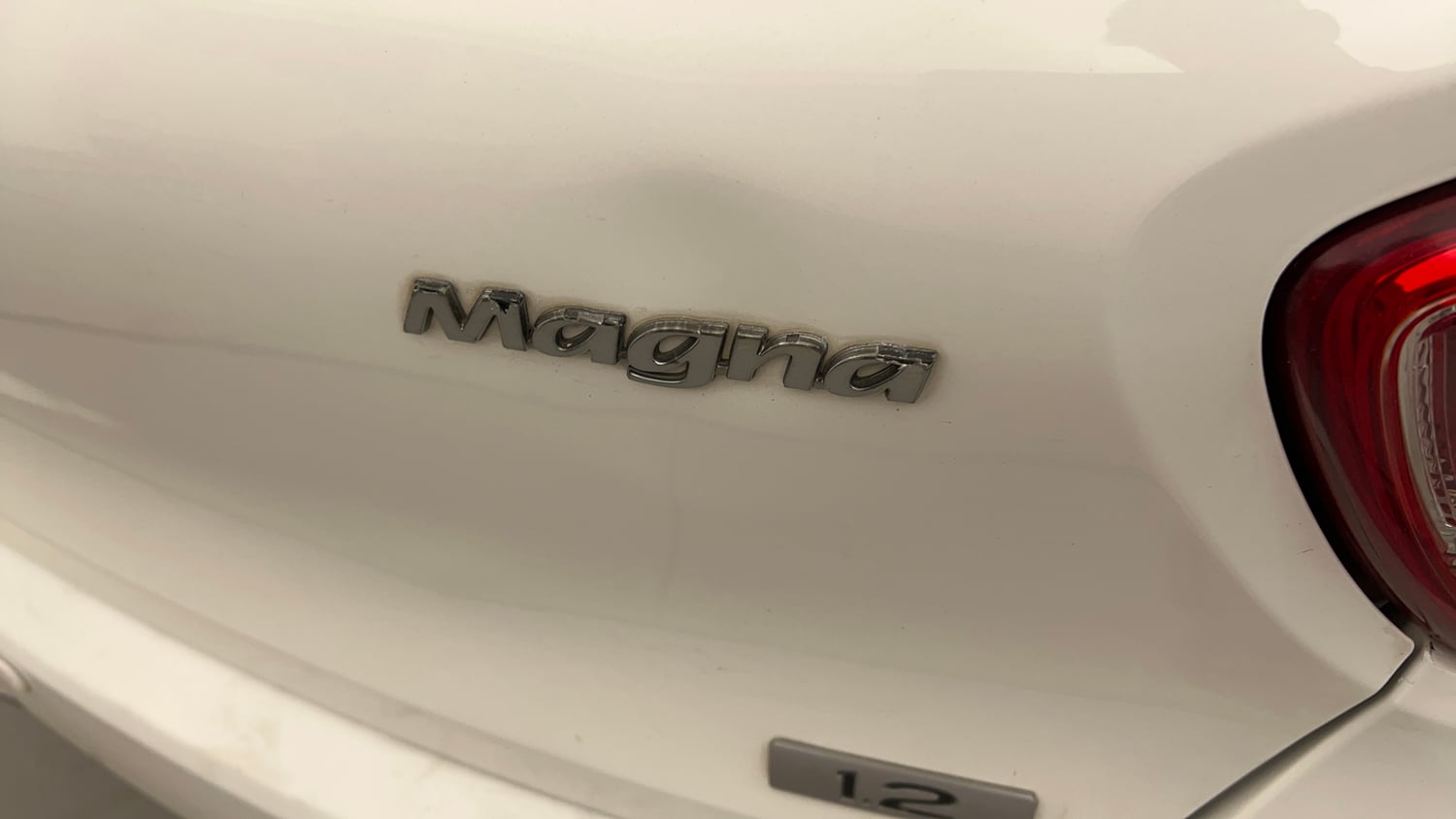 Used 2015 Hyundai Grand i10 Magna 1.2 Kappa VTVT Petrol Manual dents MINOR DENT
