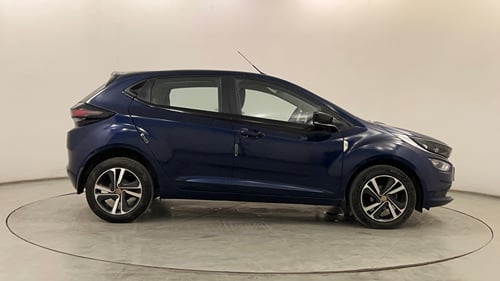Used 2023 Tata Altroz XZ Petrol Petrol Manual exterior RIGHT SIDE VIEW