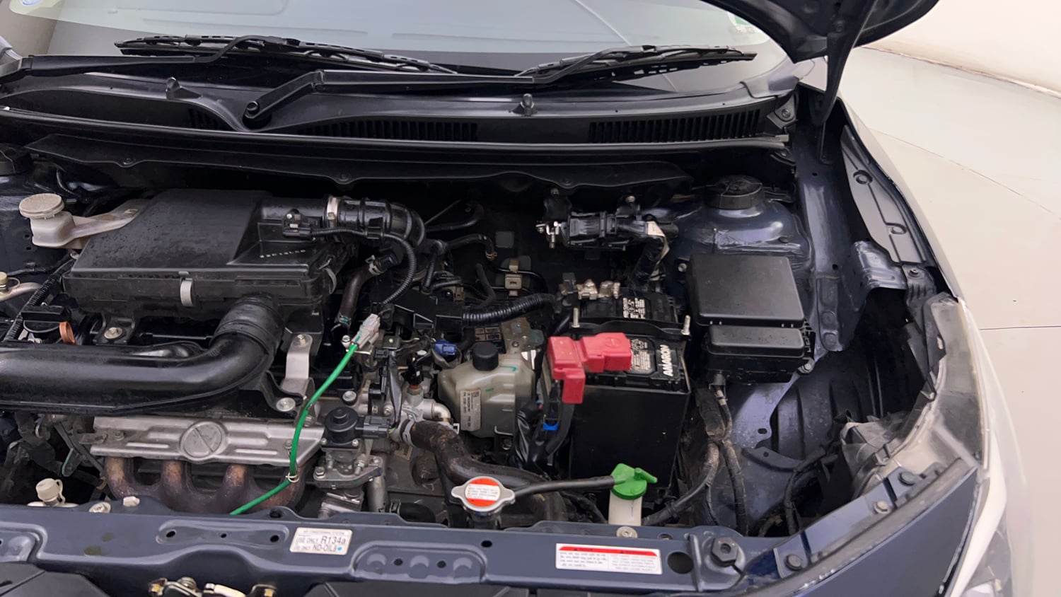 Used 2022 Maruti Suzuki Baleno Alpha AGS Petrol Automatic engine ENGINE LEFT SIDE HINGE & APRON VIEW