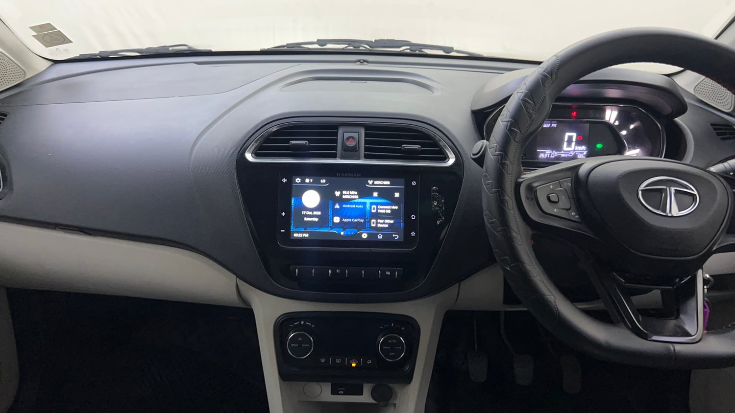 Used 2022 Tata Tiago XZ Plus Petrol Manual interior MUSIC SYSTEM & AC CONTROL VIEW