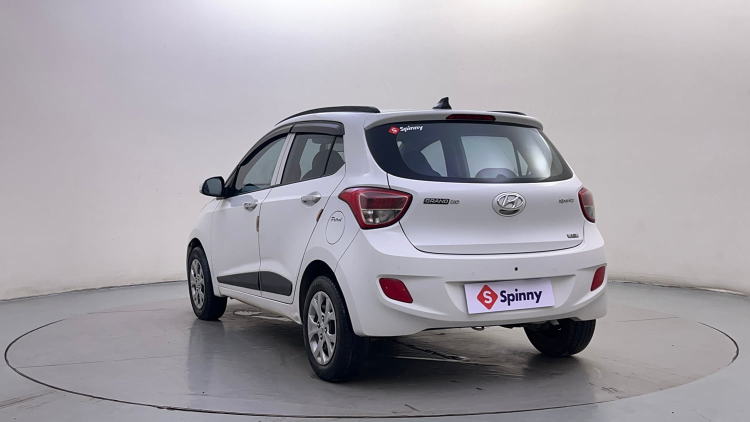 Used 2014 Hyundai Grand i10 Sportz 1.2 Kappa VTVT Petrol Manual exterior LEFT REAR CORNER VIEW