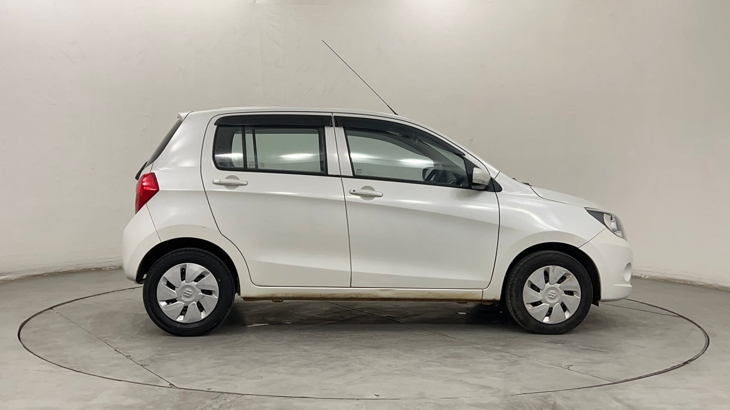Used 2017 Maruti Suzuki Celerio ZXi AMT Petrol Automatic exterior RIGHT SIDE VIEW