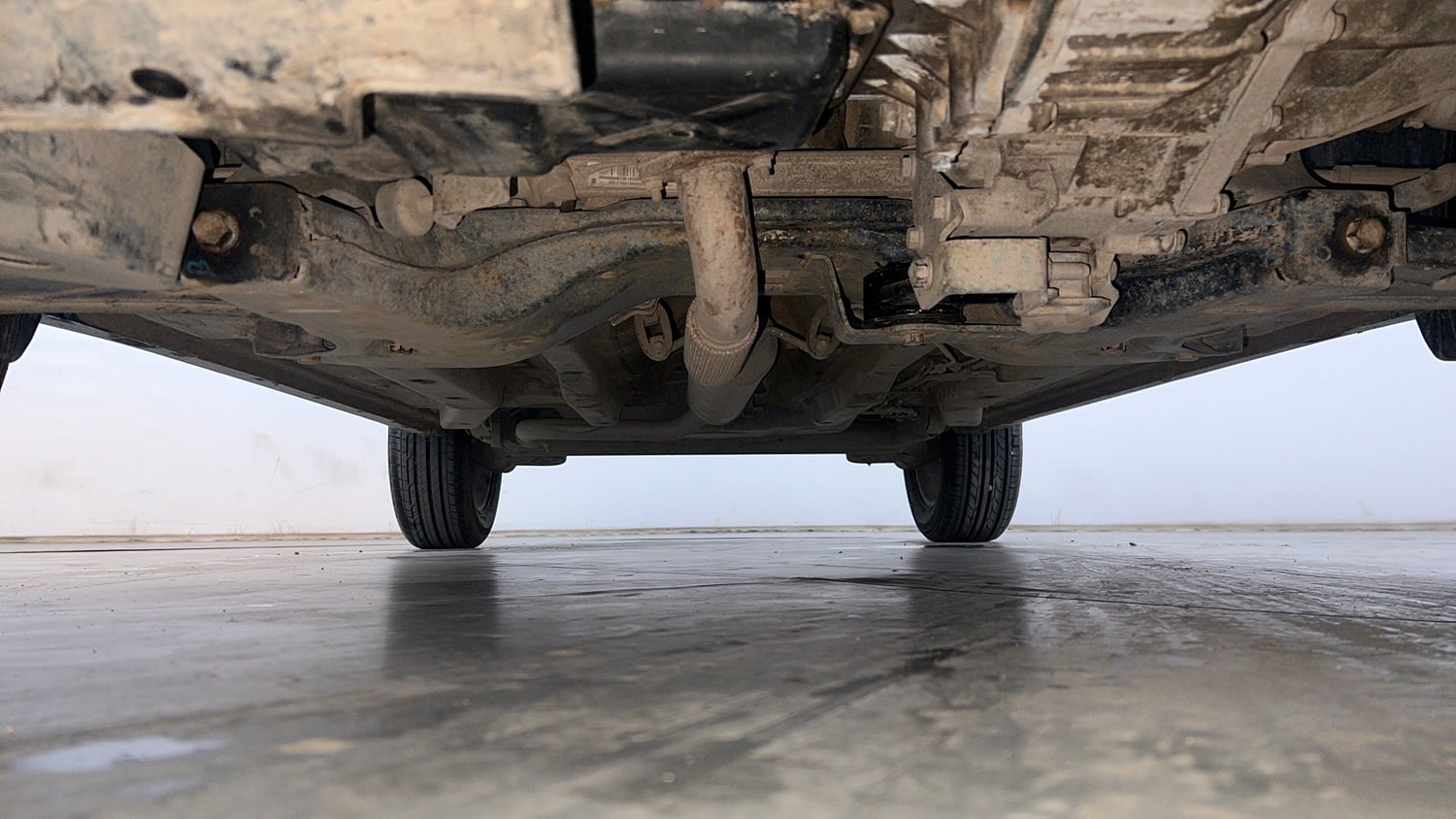Used 2018 Tata Nexon XZ Plus Diesel Diesel Manual extra FRONT LEFT UNDERBODY VIEW