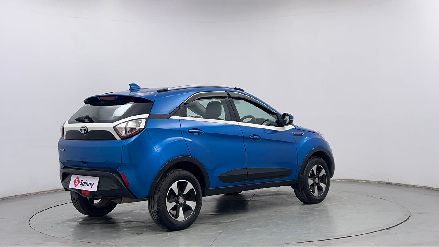 Used 2018 Tata Nexon XZ Plus Diesel Diesel Manual exterior RIGHT REAR CORNER VIEW