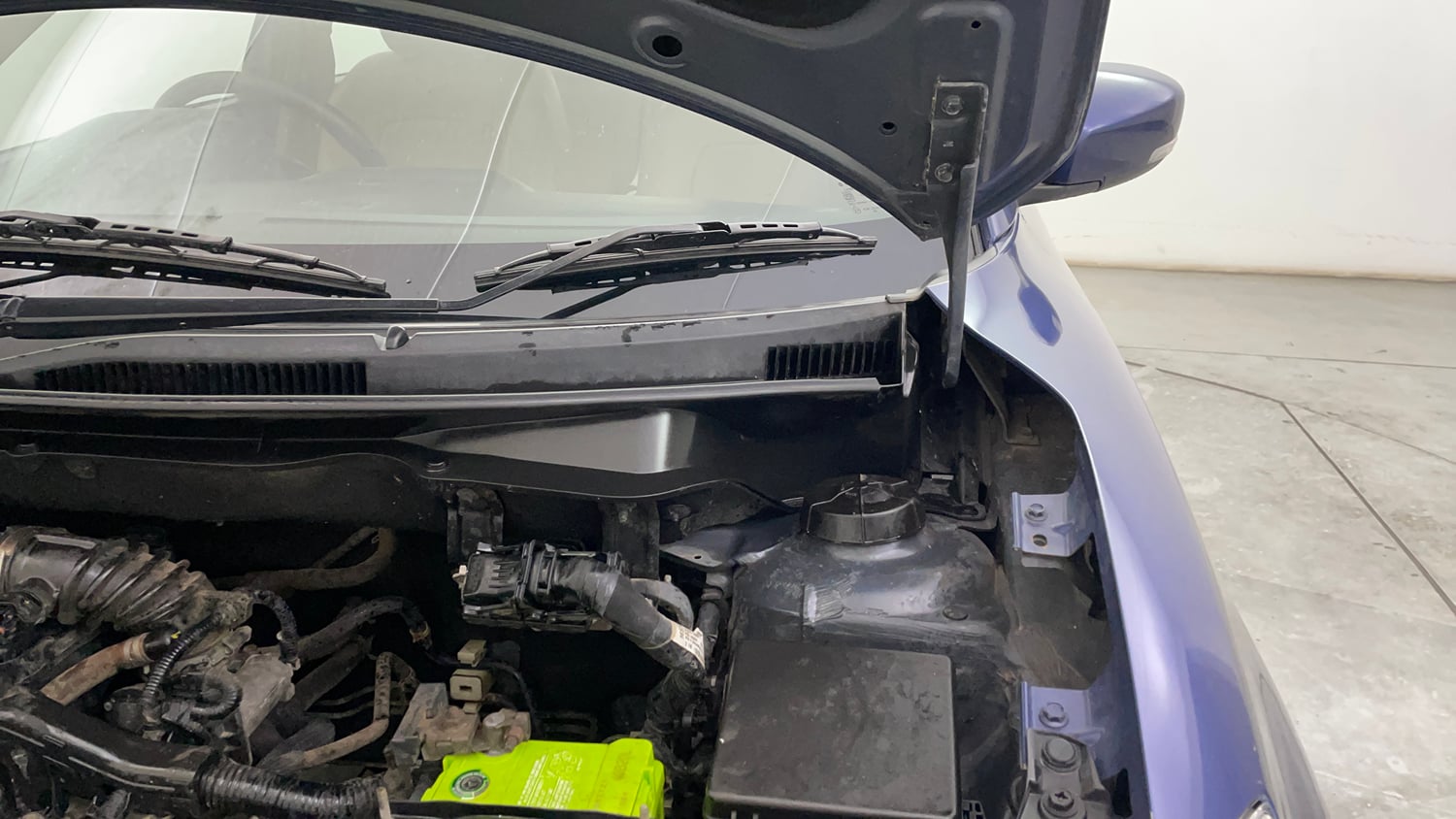 Used 2018 Maruti Suzuki Dzire VXi Petrol Manual engine ENGINE LEFT SIDE HINGE & APRON VIEW