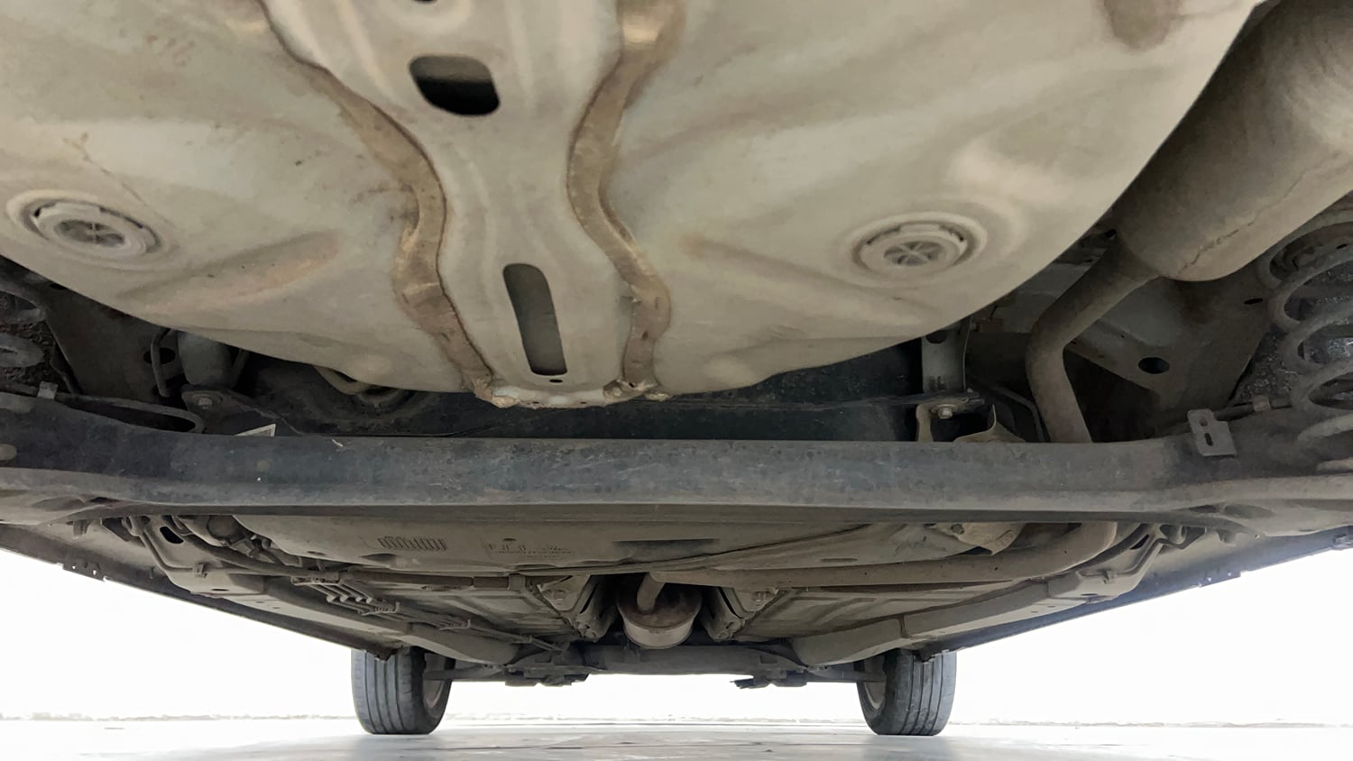 Used 2020 Maruti Suzuki Baleno Zeta Petrol Manual extra REAR UNDERBODY VIEW (TAKEN FROM REAR)