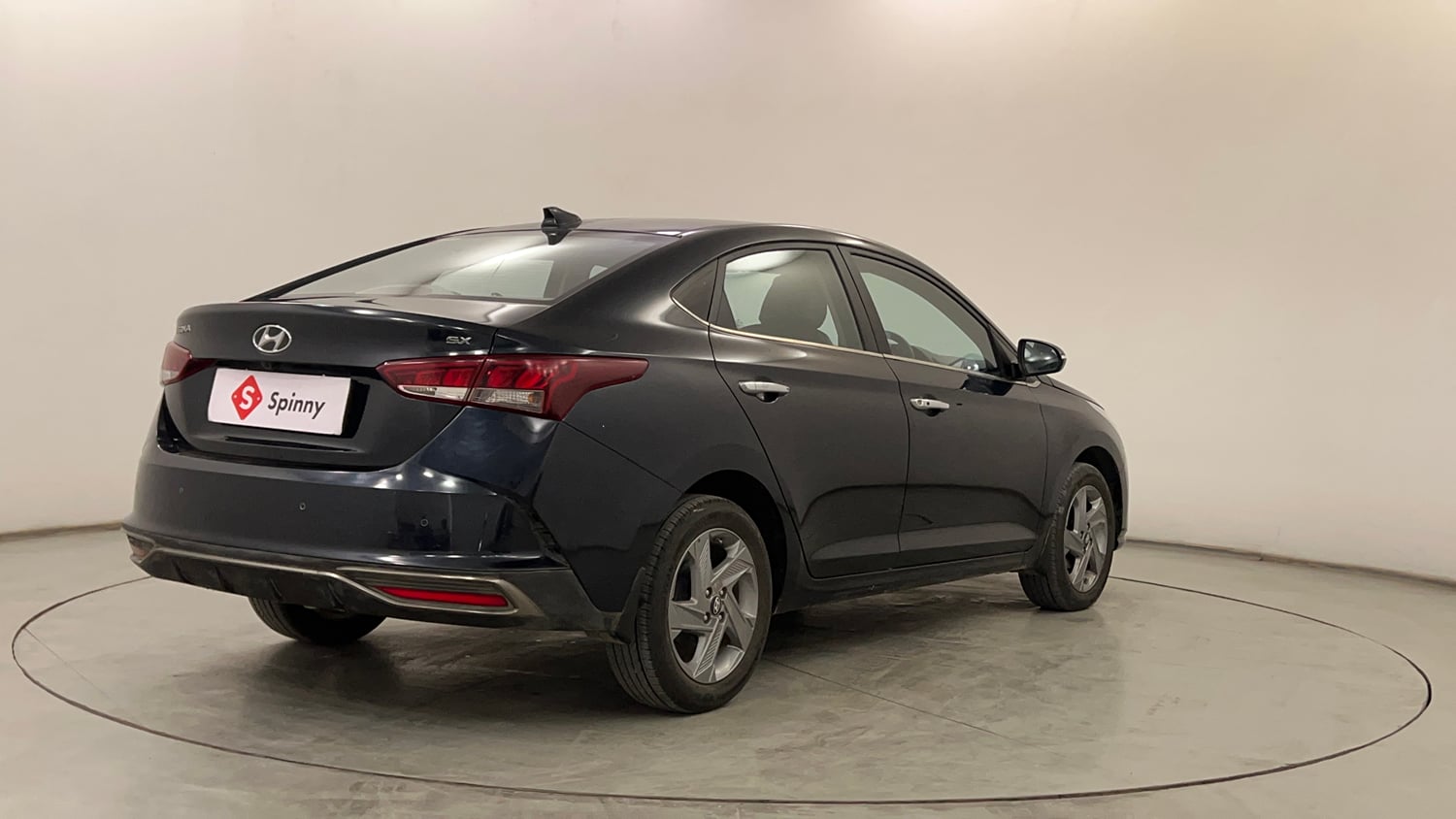 Used 2022 Hyundai Verna SX 1.5 VTVT IVT Petrol Automatic exterior RIGHT REAR CORNER VIEW
