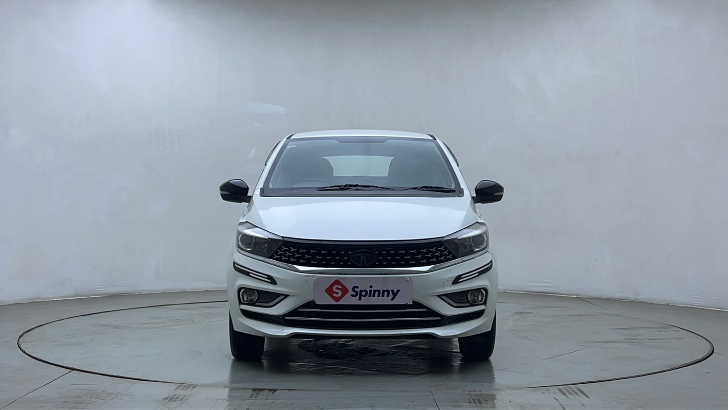 Used 2020 Tata Tigor XZA Plus Petrol Automatic exterior FRONT VIEW