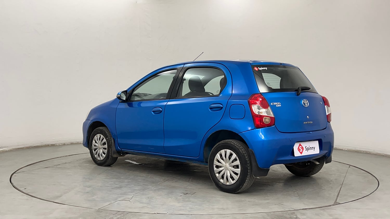 Used 2015 Toyota Etios Liva V Petrol Manual exterior LEFT REAR CORNER VIEW